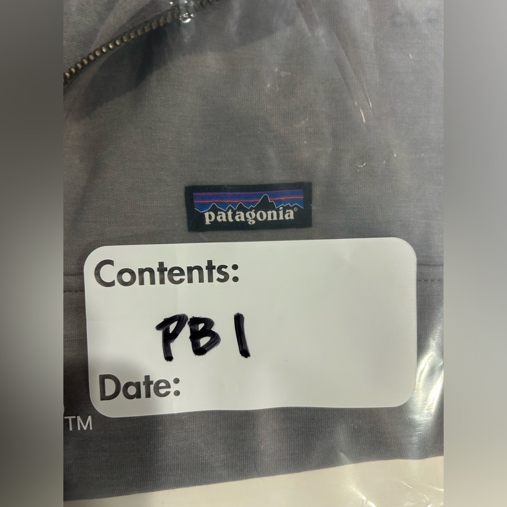 Patagonia Women's Medium Ahnya 1/4 Zip Pullover Noble Grey Jacket NWT - Picture 7 of 7